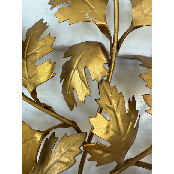 Vintage MCM Gold Metal Asian Flower Round Wall Plaques - Picture 8 of 11